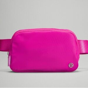 Lululemon Sonic Pink everywhere bag (Discontinued)